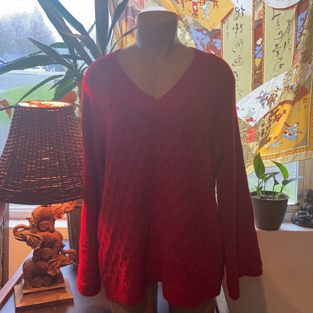 Liz Claiborne red sweater size M/L good condition no tags